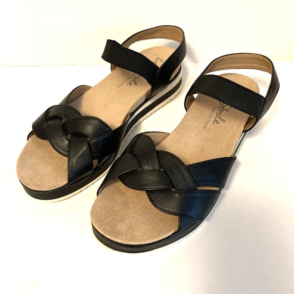 Life Stride Zuri Strappy Sandals Size 7.5 W
